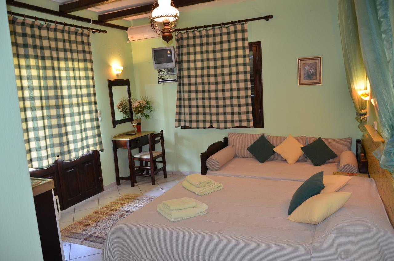 Hotel Maria Chrisi Ammoudia Exteriör bild