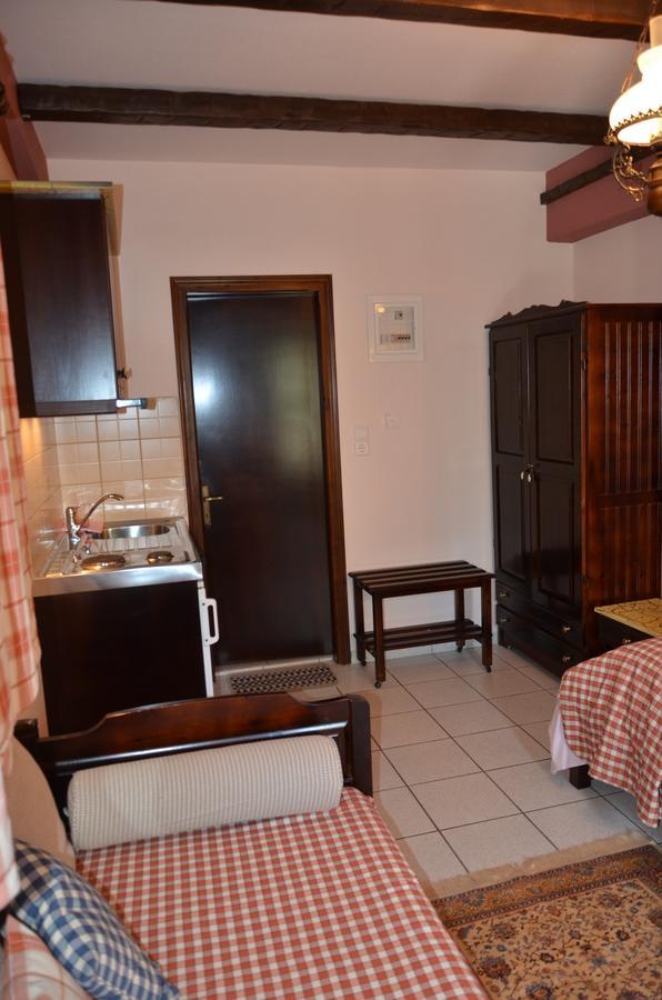 Hotel Maria Chrisi Ammoudia Exteriör bild